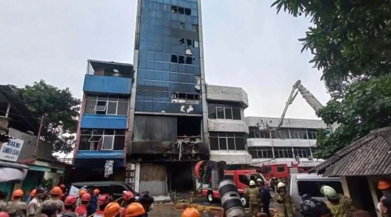 Gedung Terra Drone yang terbakar,foto:ist