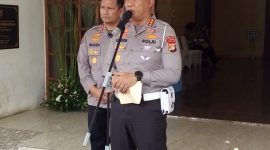 Kabid Humas Polda metrojaya Kombes Pol Budi Hermanto dan Dirlantas Polda metrojaya Kombespol Komaruddin.foto:Genza