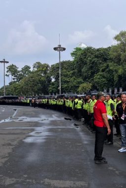 2.730 Personel Gabungan Amankan Laga Panas Persija Jakarta vs Persebaya Surabaya di Stadion Utama Gelora Bung Karno