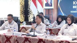 Inspektur Jenderal Kemenimipas, Yan Sultra I., dalam pemaparan di Aula Inspektorat Jenderal Gedung Kemenimipas. (Foto - Ist)