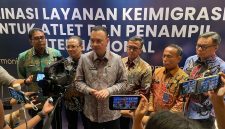Direktur Jenderal Imigrasi Hendarsam Marantoko, di dampingi Eko Budianto, Is Edy Eko Putranto, Suhendra, serta Yuldi Yusman. (Foto - Ist)