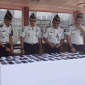 Pemusnahan Barang Bukti Berupa 55 unit handphone Di Pimpin langsung oleh Kalapas Bambang Wijanarko dan KPLP Bagus Dwi Siswandono, Beserta Jajaran. Foto - Thalib