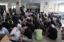 210 warga negara asing (WNA) yang diduga
terlibat dalam aktivitas penipuan investasi daring. Para WNA tersebut terjaring dalam operasi
pengawasan keimigrasian di sebuah apartemen di Kecamatan Lubuk Baja, Kota Batam,
Kepulauan Riau, pada Rabu, 6 Mei 2026.(Foto - Ist)
