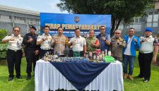 Lapas Narkotika Gunung Sindur bersama Lapas Khusus Gunung Sindur menggelar kegiatan Penguatan Pengawasan serta Ikrar Pemasyarakatan Bersih dari Handphone Ilegal, Narkoba, dan Penipuan.(Foto - Ist)